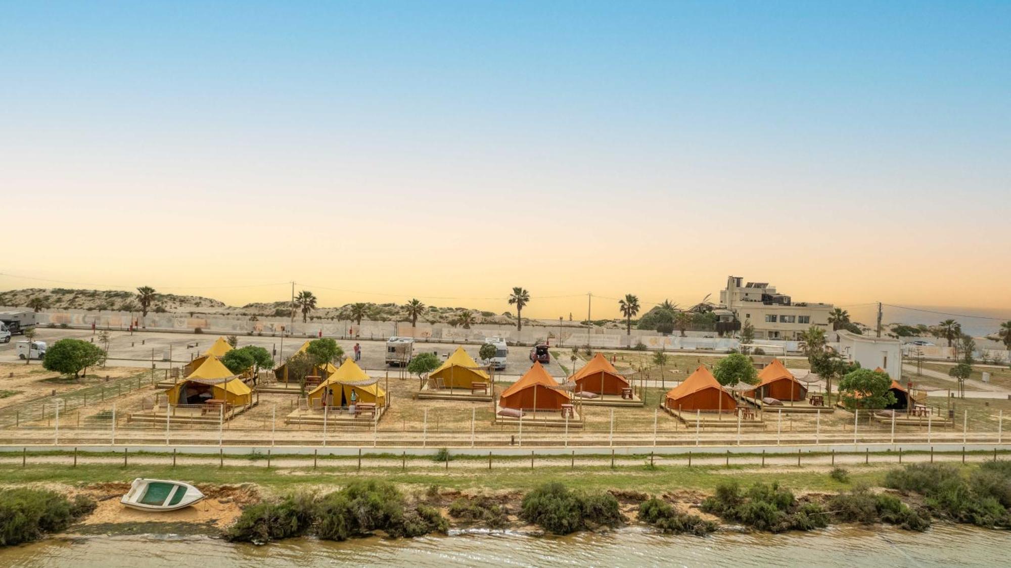 Glamping Camp Faro Hotel Bagian luar foto